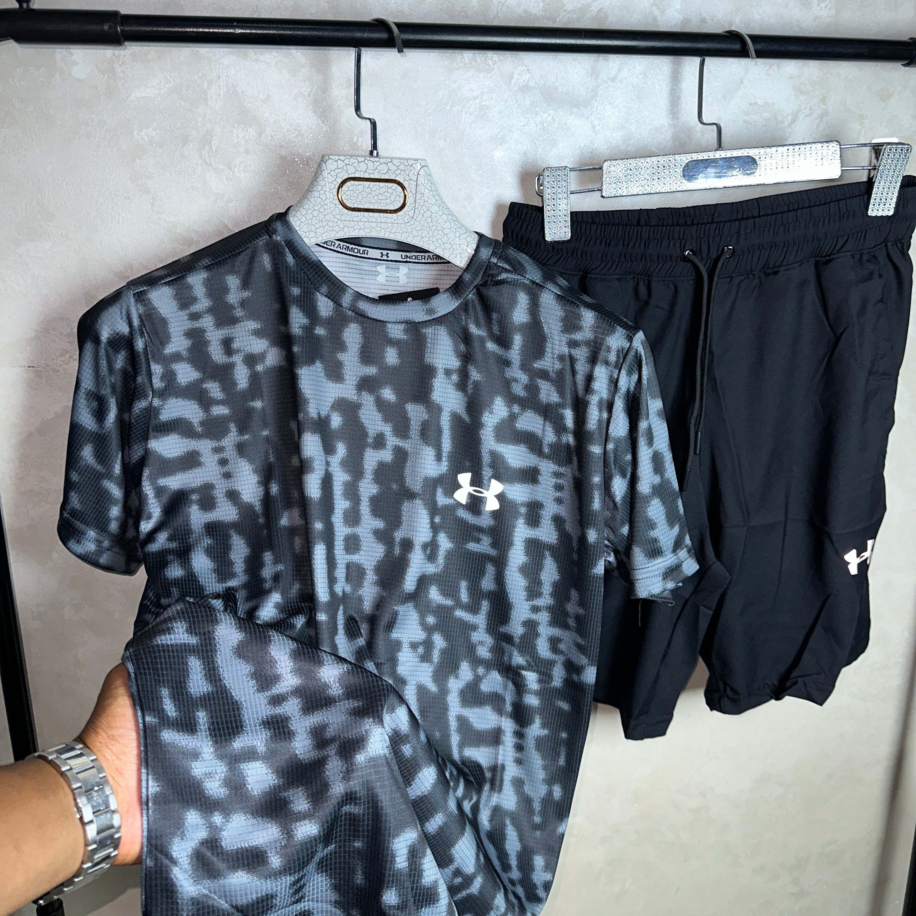 UNDER ARMOR ENSEMBLE ELECTRICAL V2