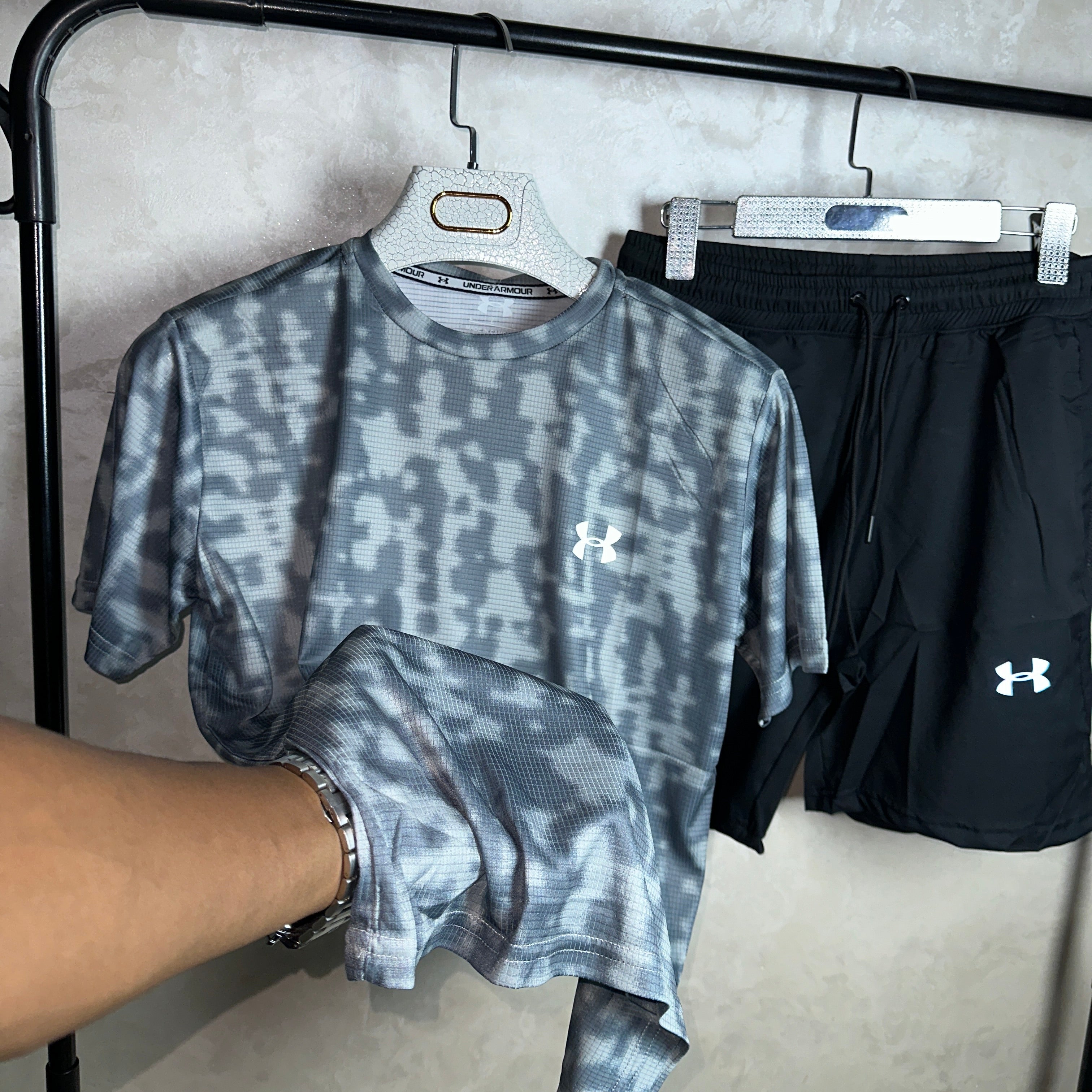 UNDER ARMOR ENSEMBLE ELECTRICAL V1
