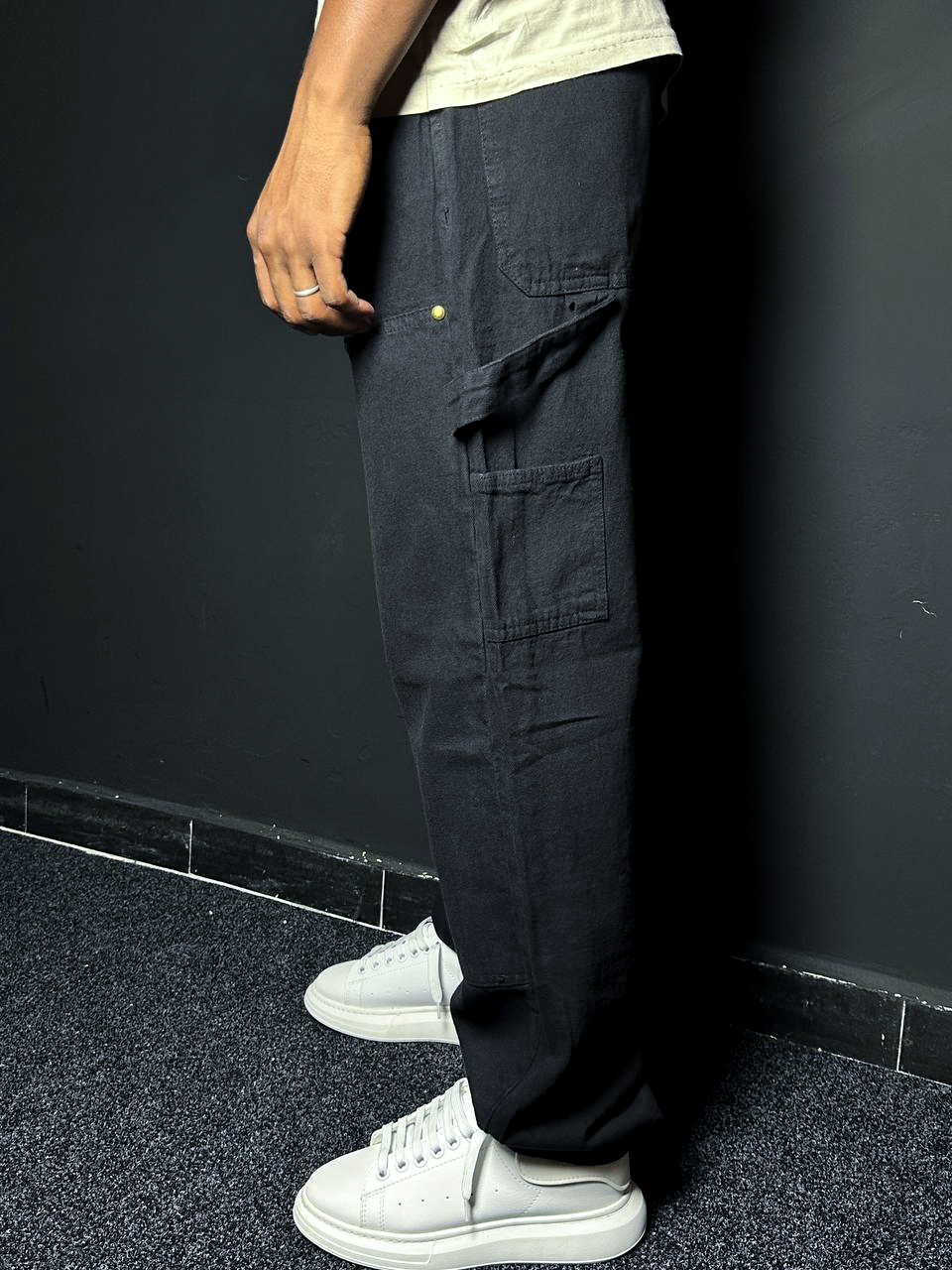 BLACK LOUIS VUITTON BAGGY JEANS