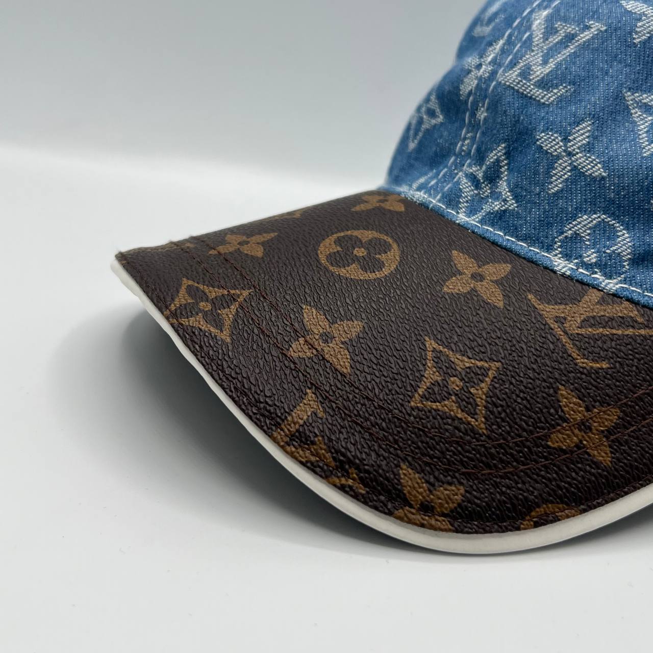 CAP Louis Vuitton Denim & Brown
