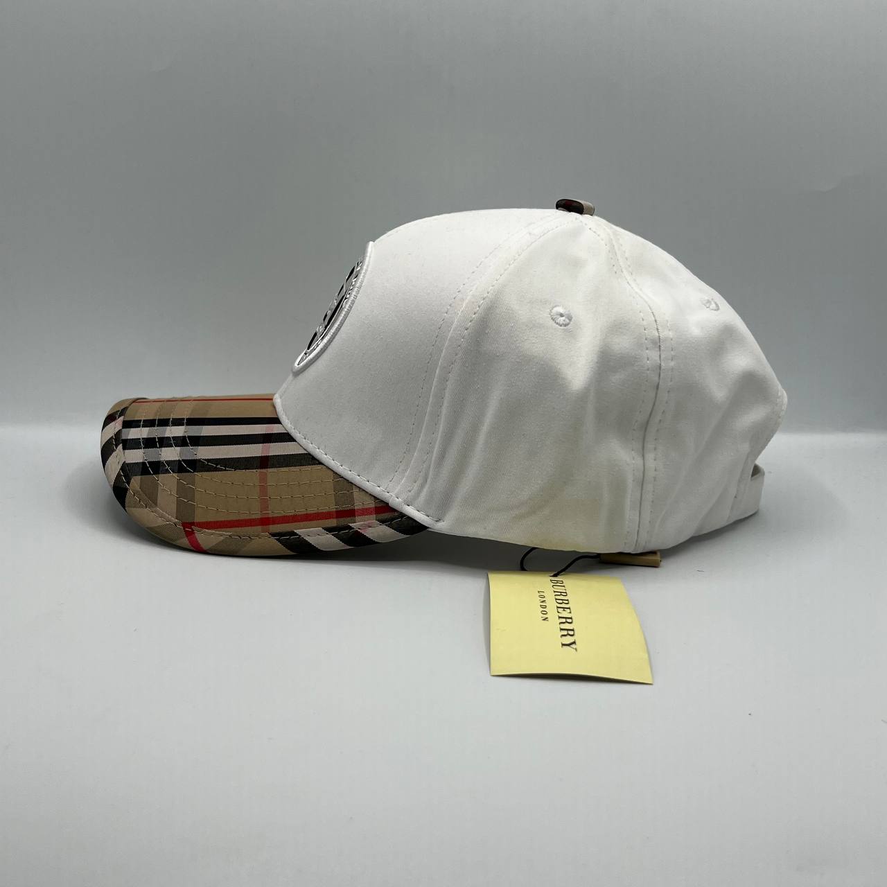 CAP BUREBERRY CHECKERED