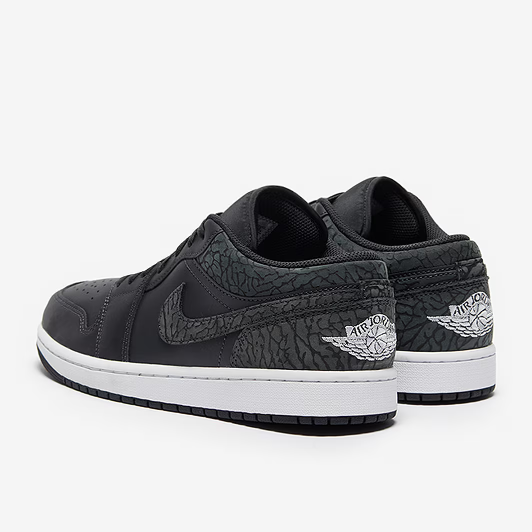 NIKE Air Jordan 1 Low SE