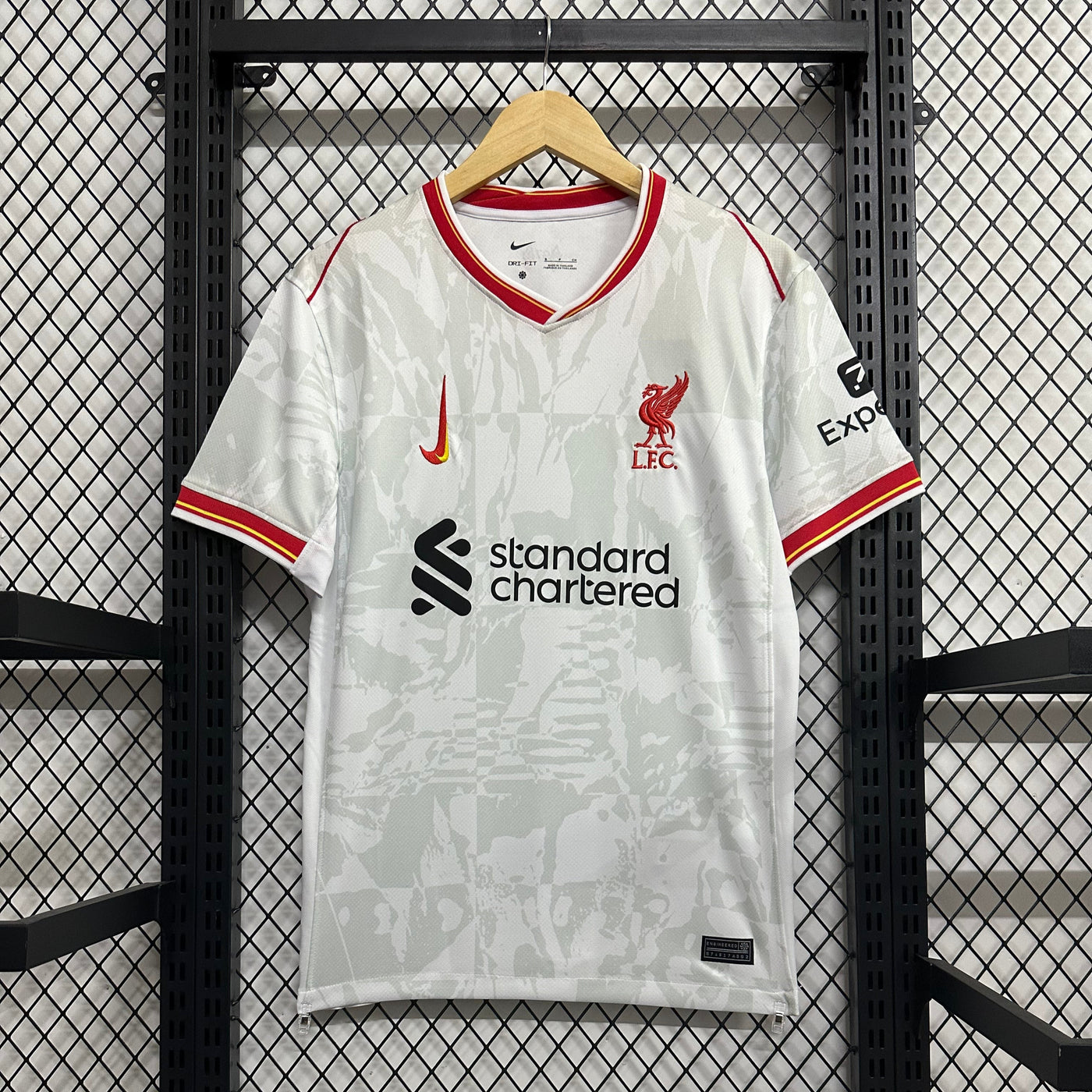 LIVERPOOL WHITE KIT 24/25 PRO EDITION