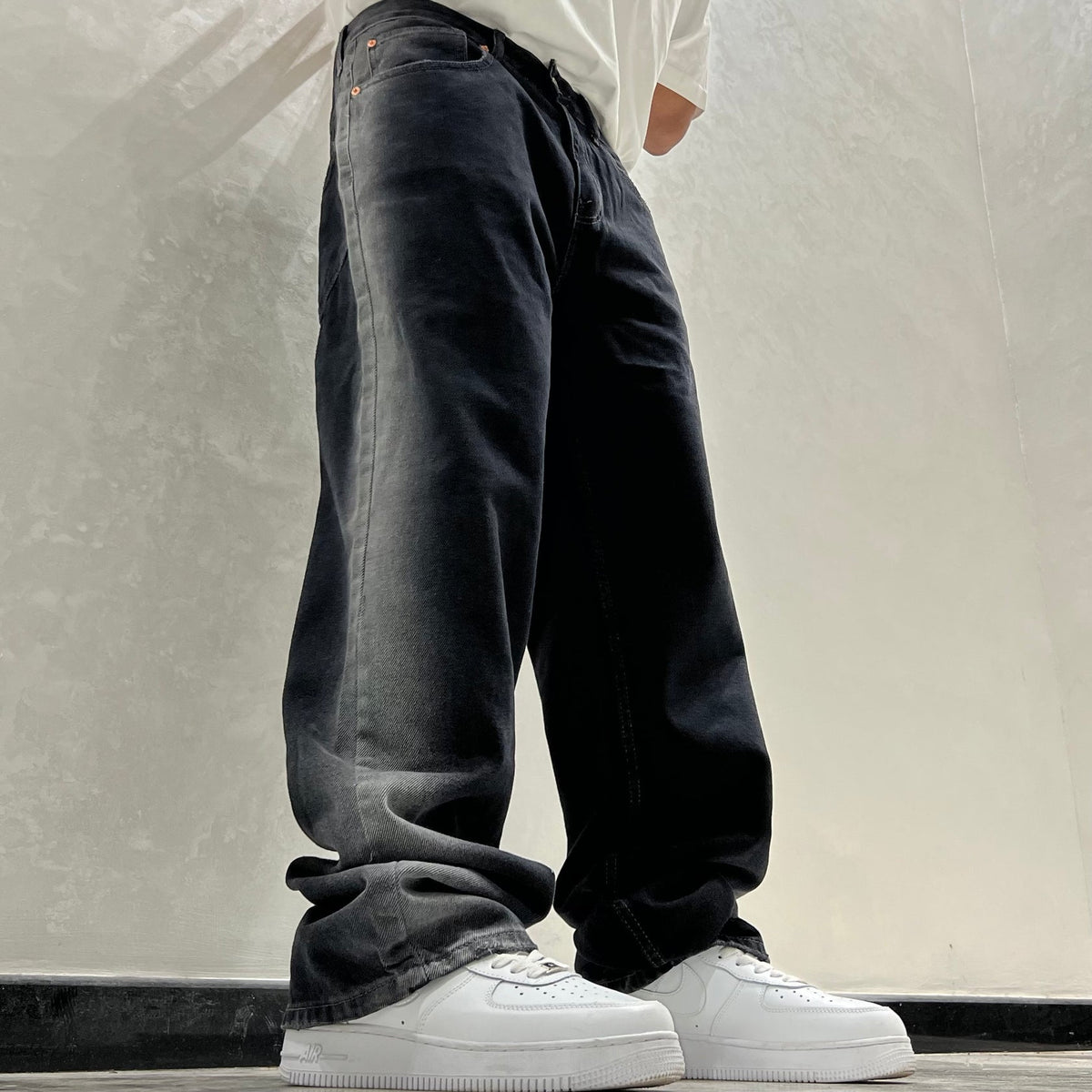 BLACK GRADIENT BAGGY JEANS