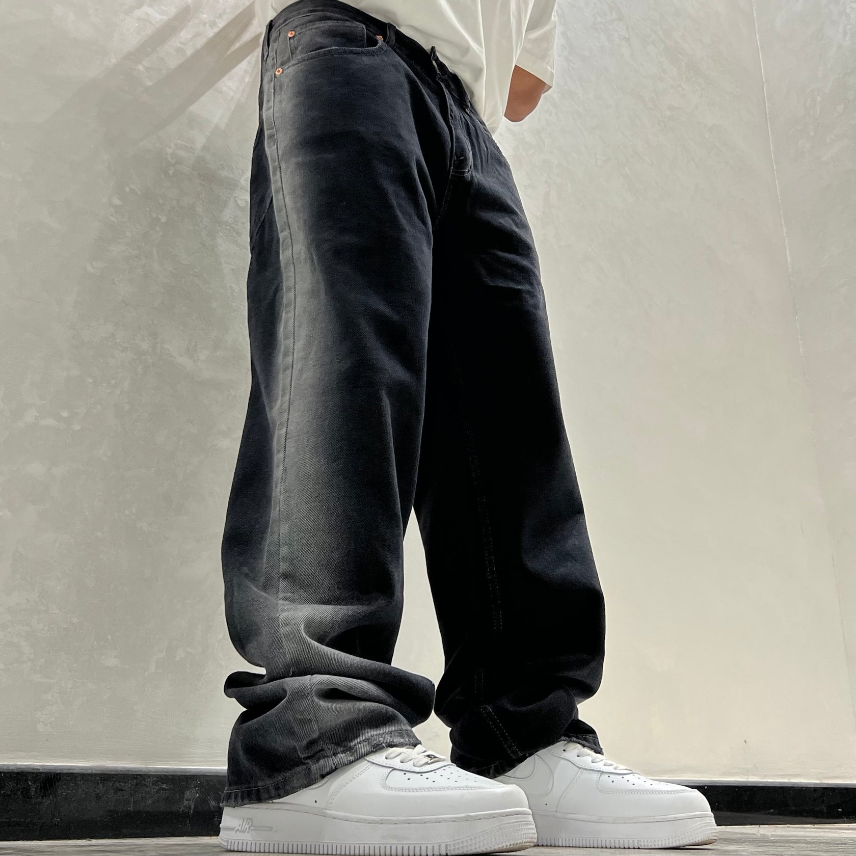 BLACK GRADIENT BAGGY JEANS