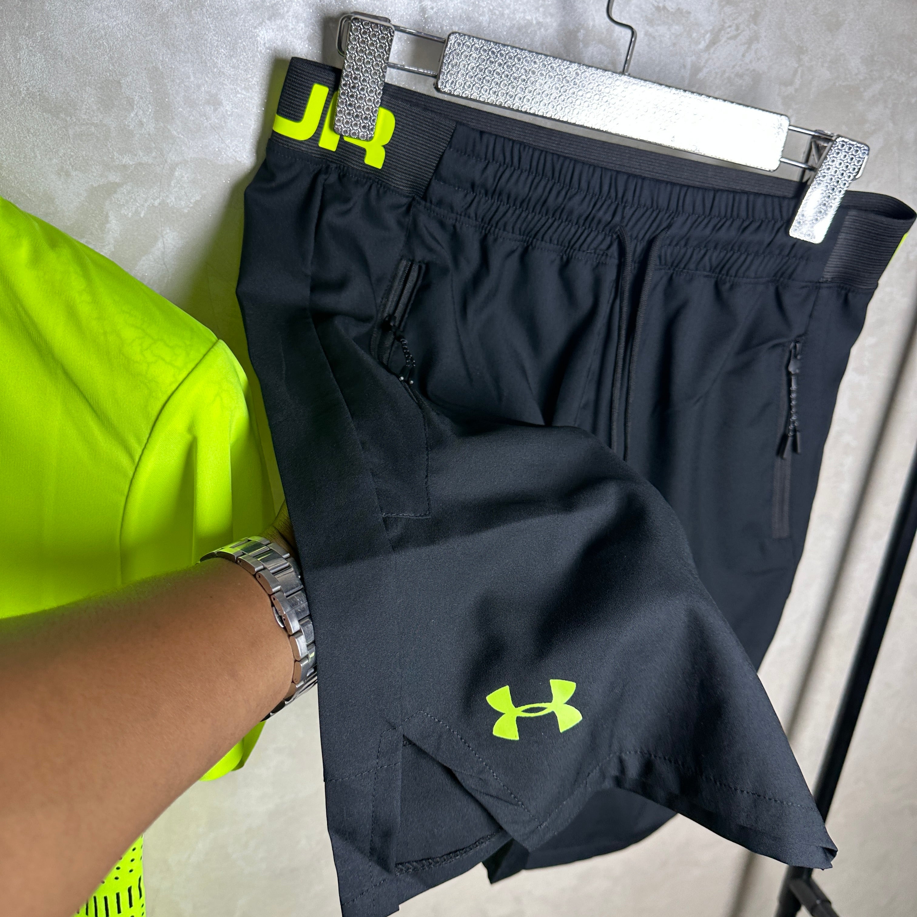 UNDER ARMOR ENSEMBLE HQ - YELLOW