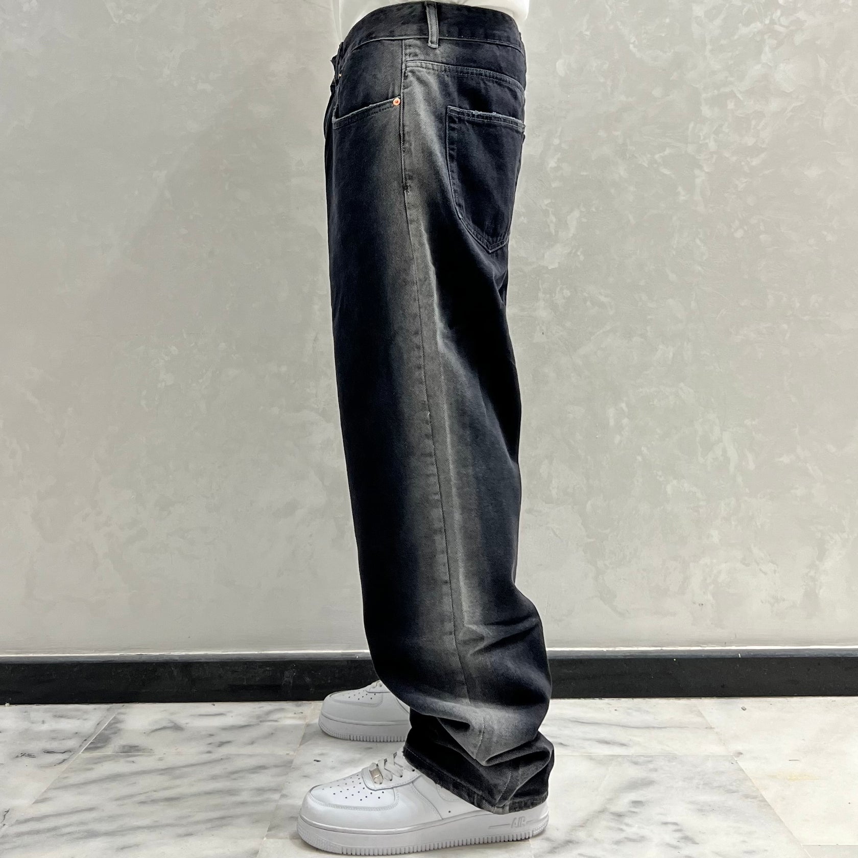 BLACK GRADIENT BAGGY JEANS