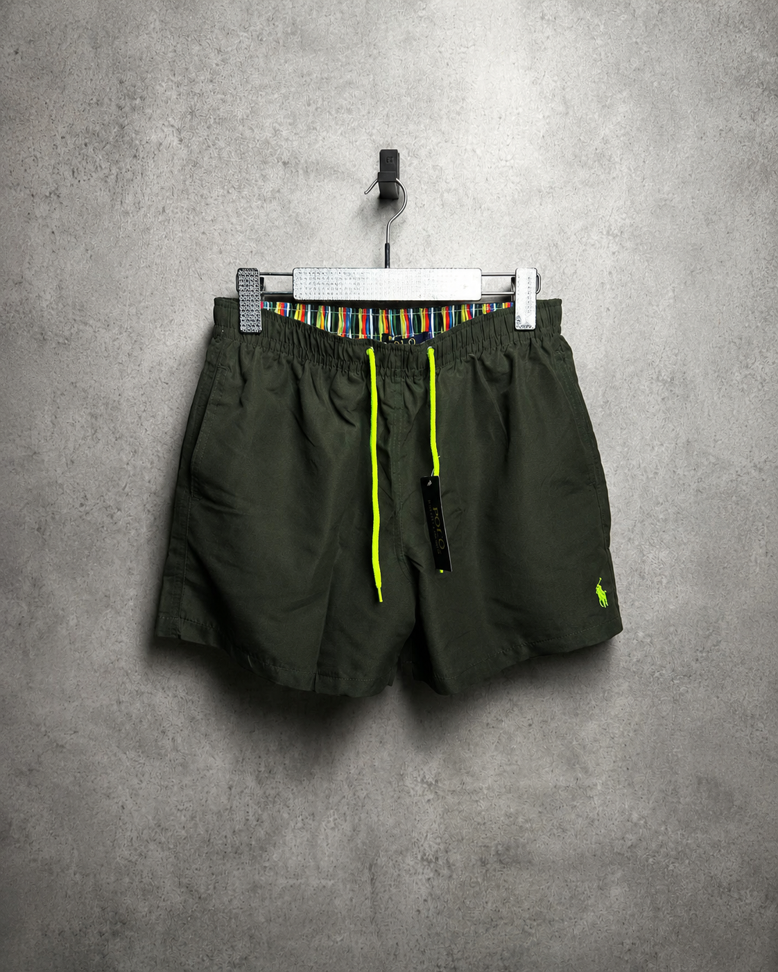 VELVO POLO SHORT - OLIVE