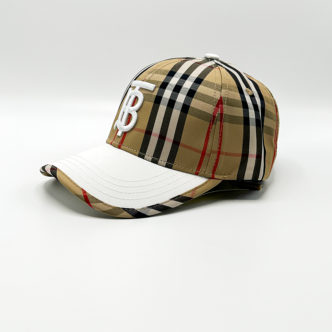 CAP BUREBERRY CHECK UP