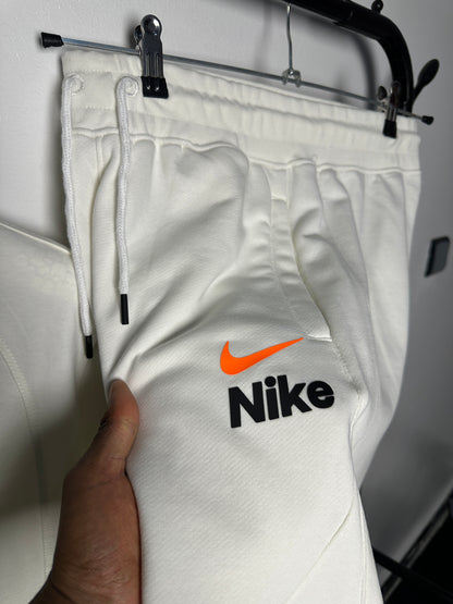 Nike Ensemble Dynasty 2026