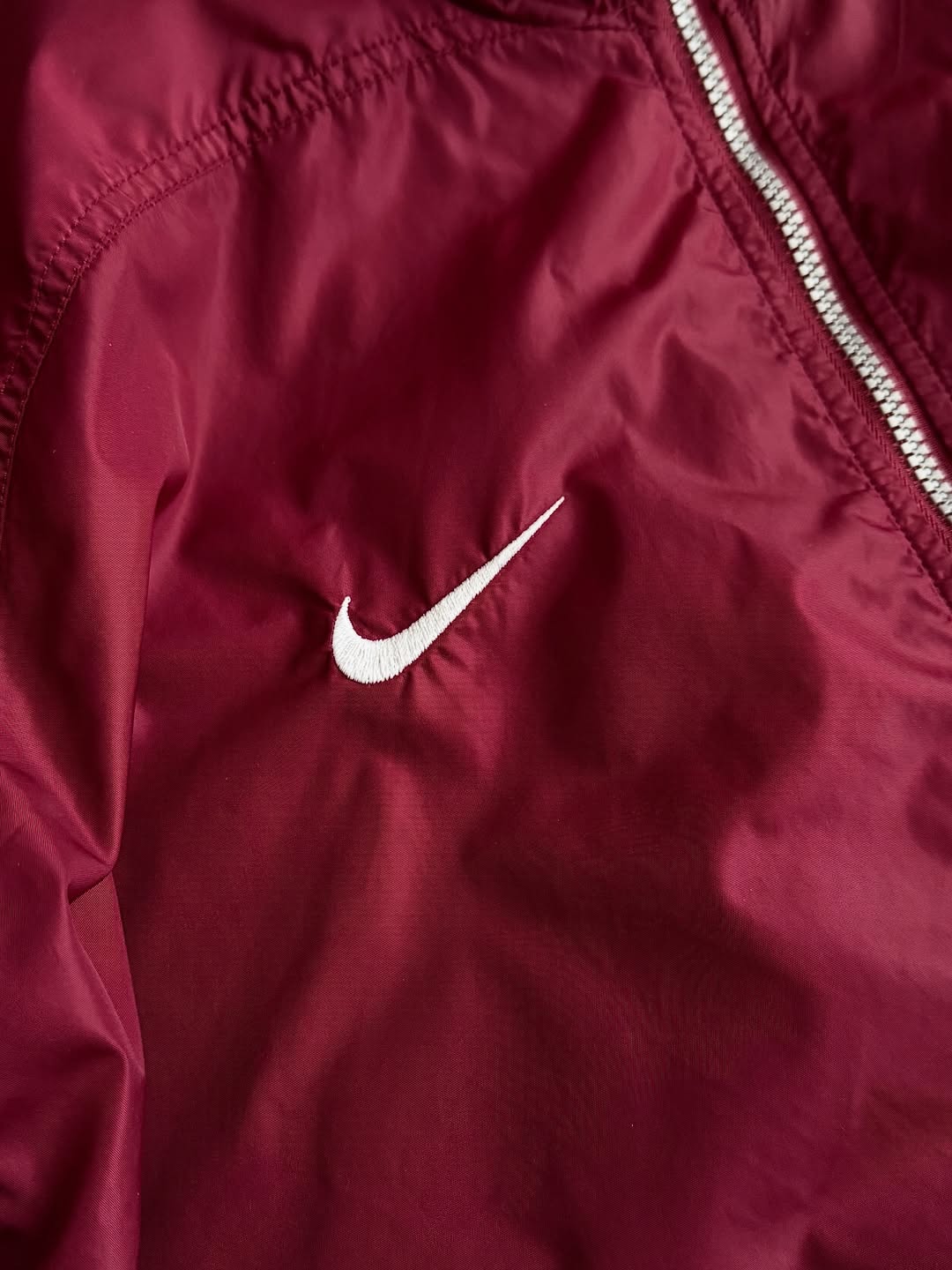 VINTAGE ALL  RED NIKE JACKET
