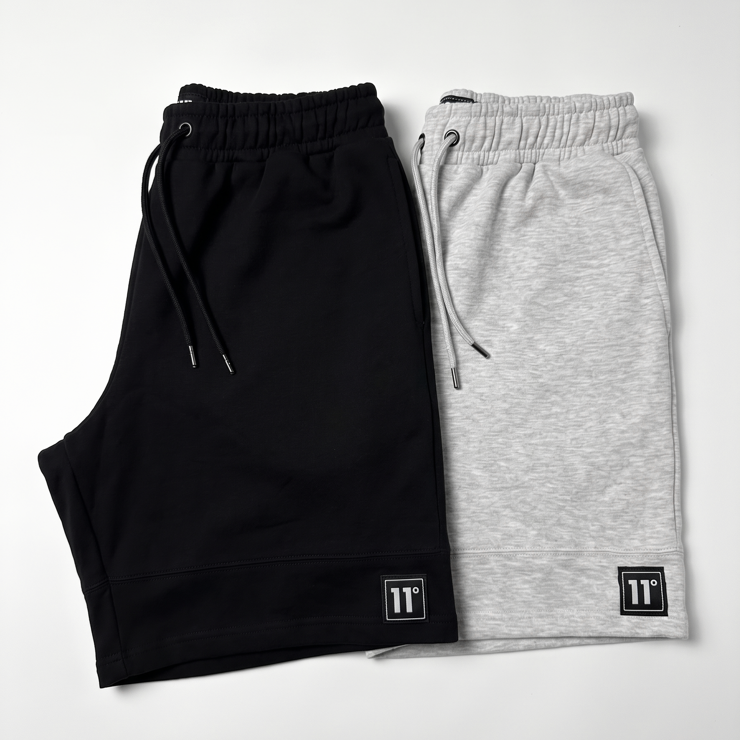 SHORTS 11 Degrees OVERSIZED V2