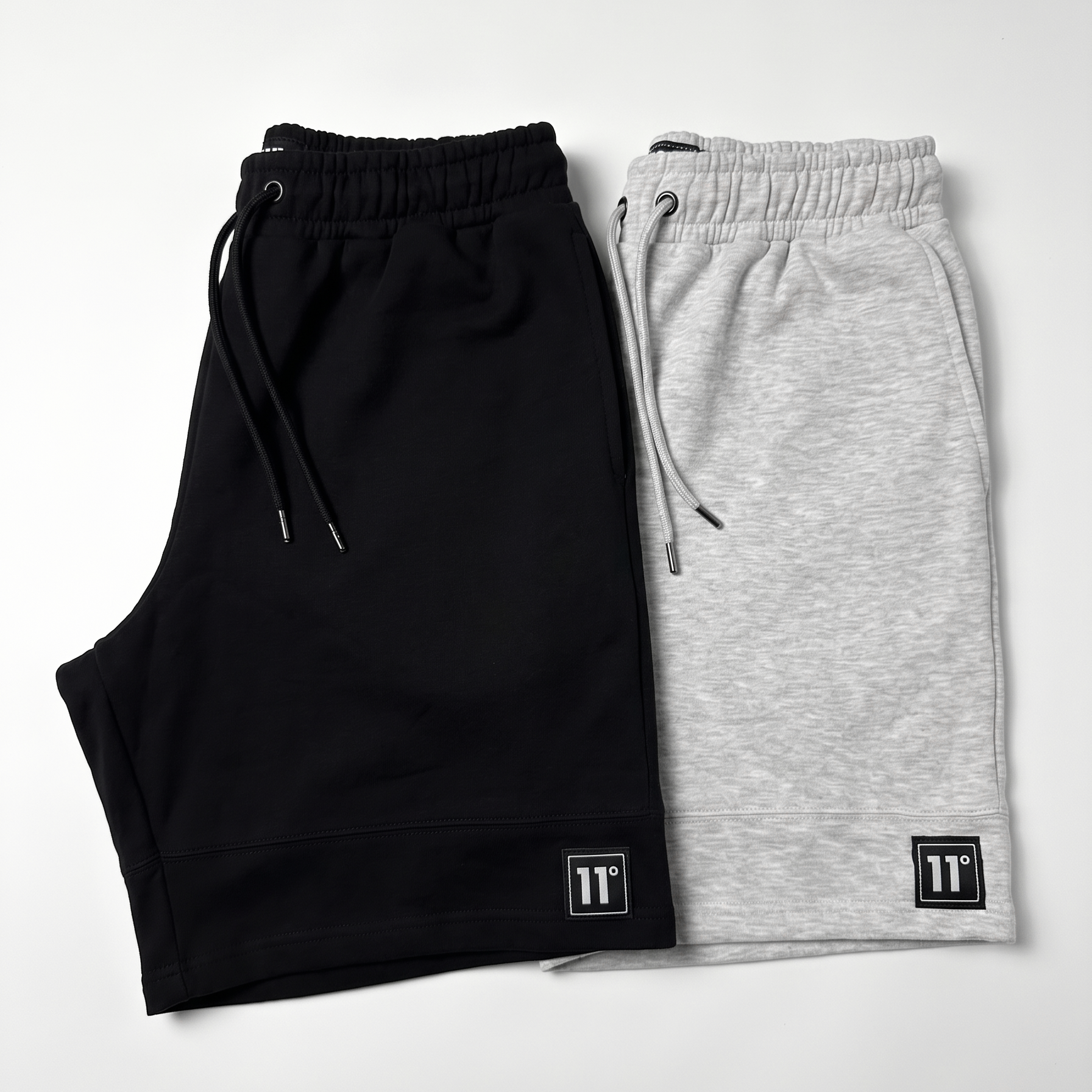 SHORTS 11 Degrees OVERSIZED V2