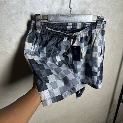 LV SHORT MONOGRAM GREY