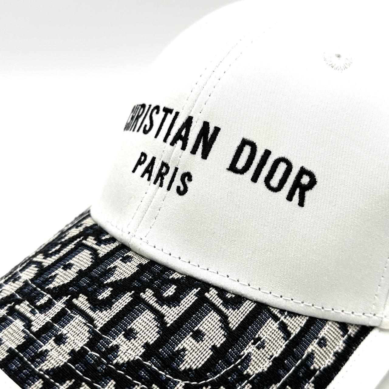 CAP DIOR BEE 2
