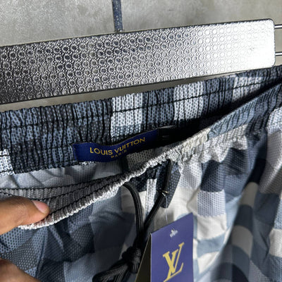 LV SHORT MONOGRAM GREY