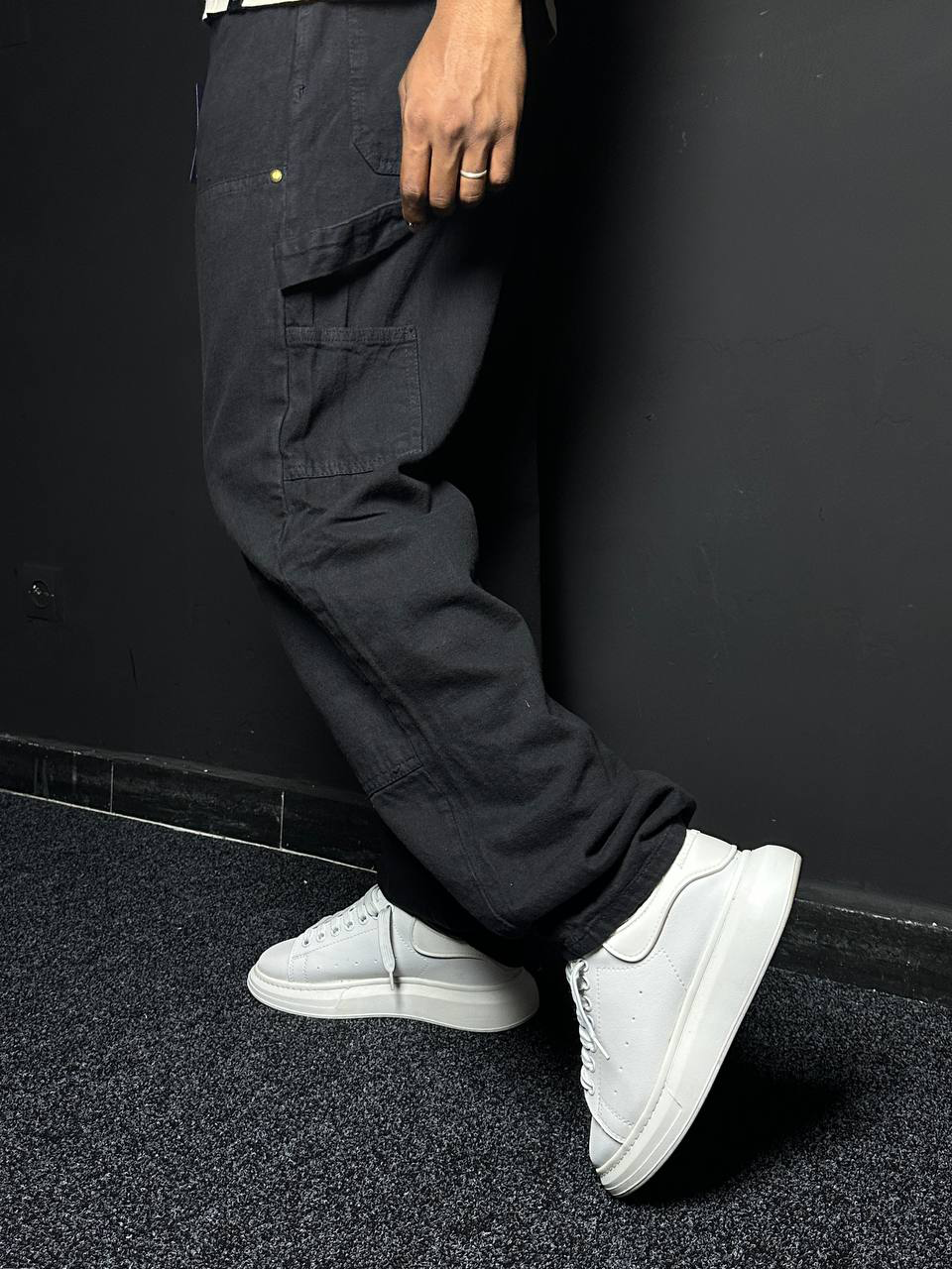 BLACK LOUIS VUITTON BAGGY JEANS