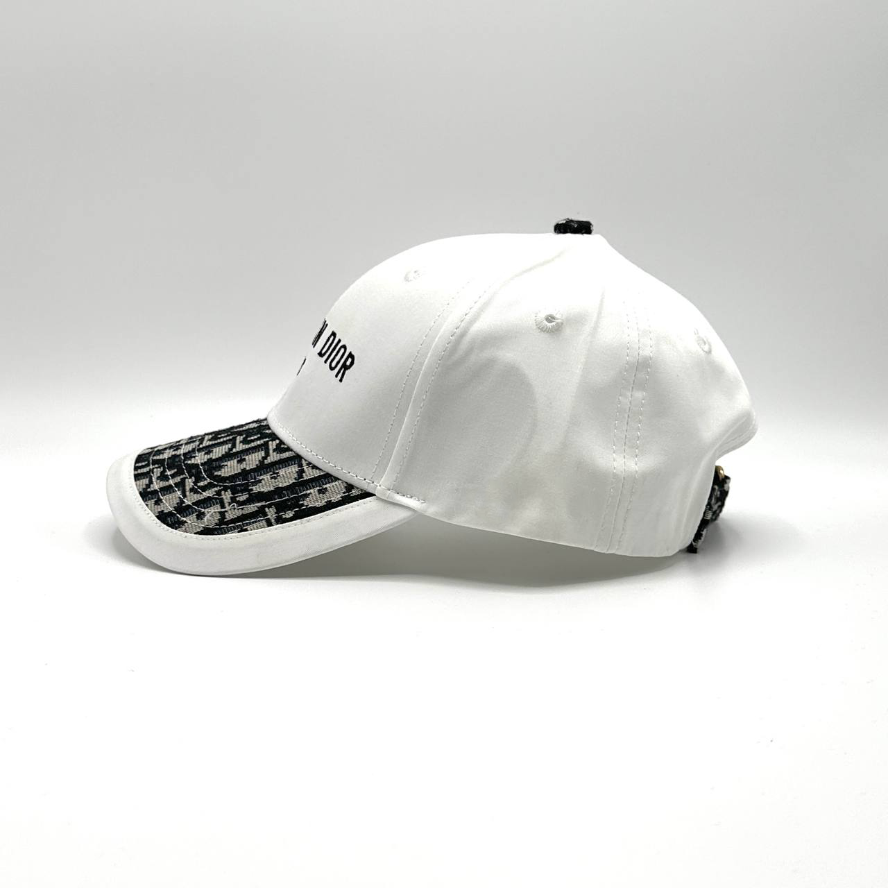 CAP DIOR BEE 2