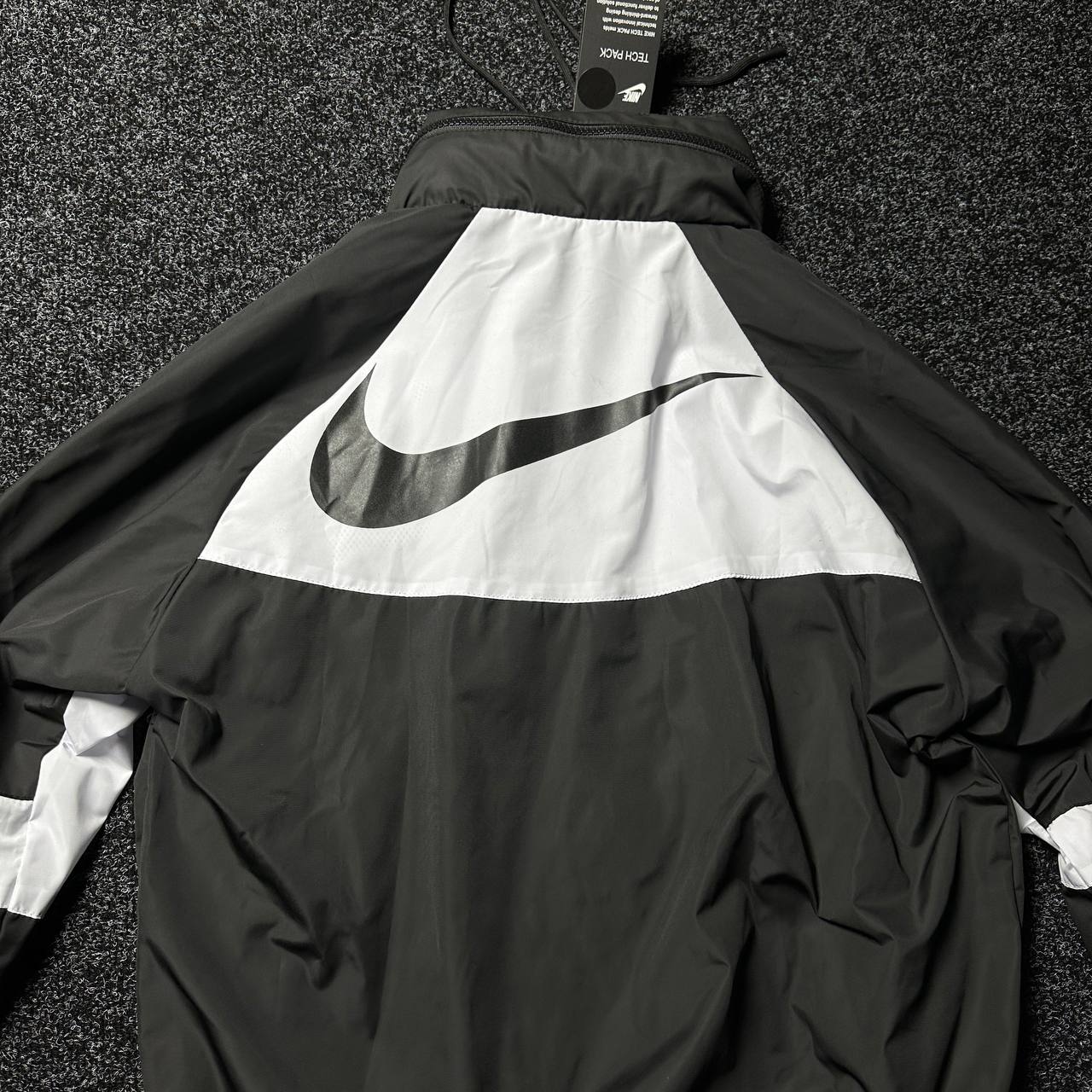 BLACK JACKET NIKE VINTAGE