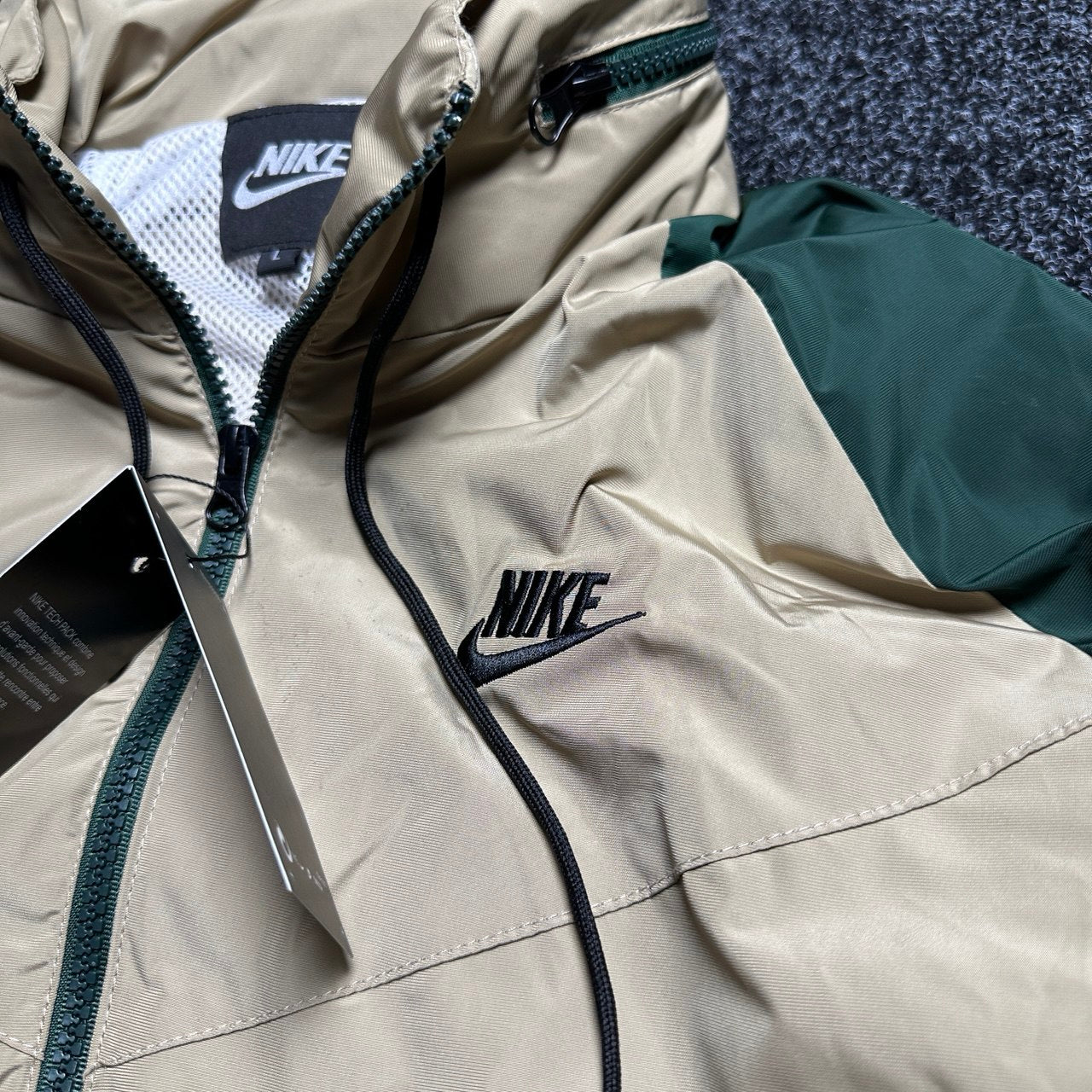 GREEN JACKET NIKE VINTAGE