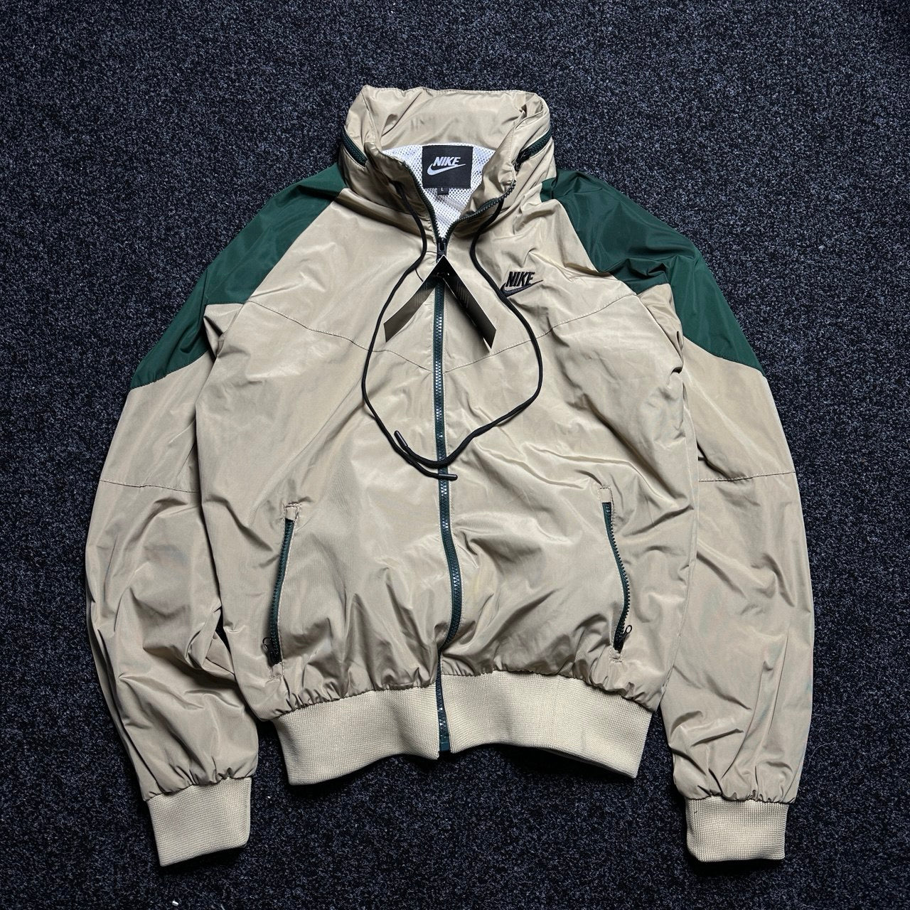 GREEN JACKET NIKE VINTAGE