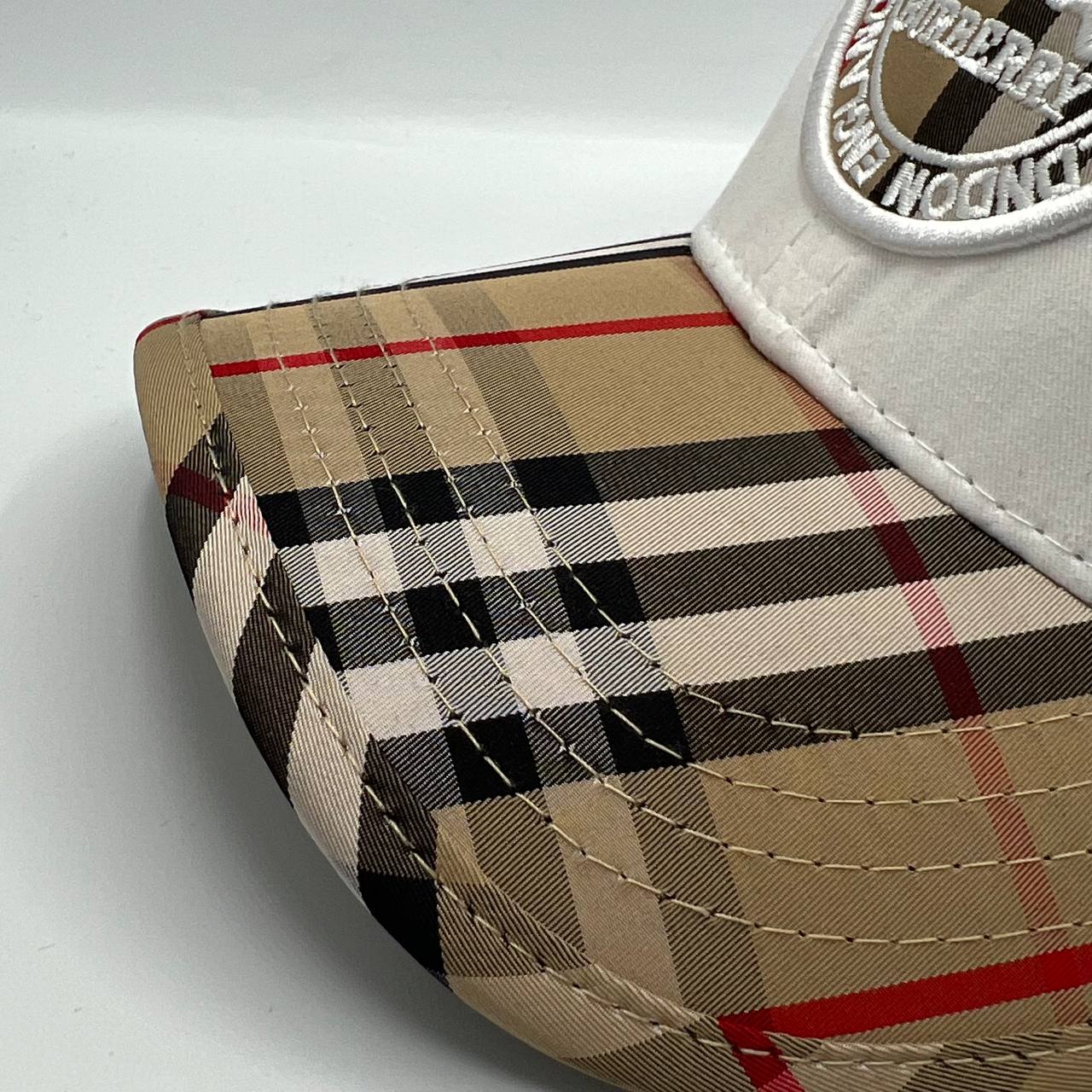 CAP BUREBERRY CHECKERED