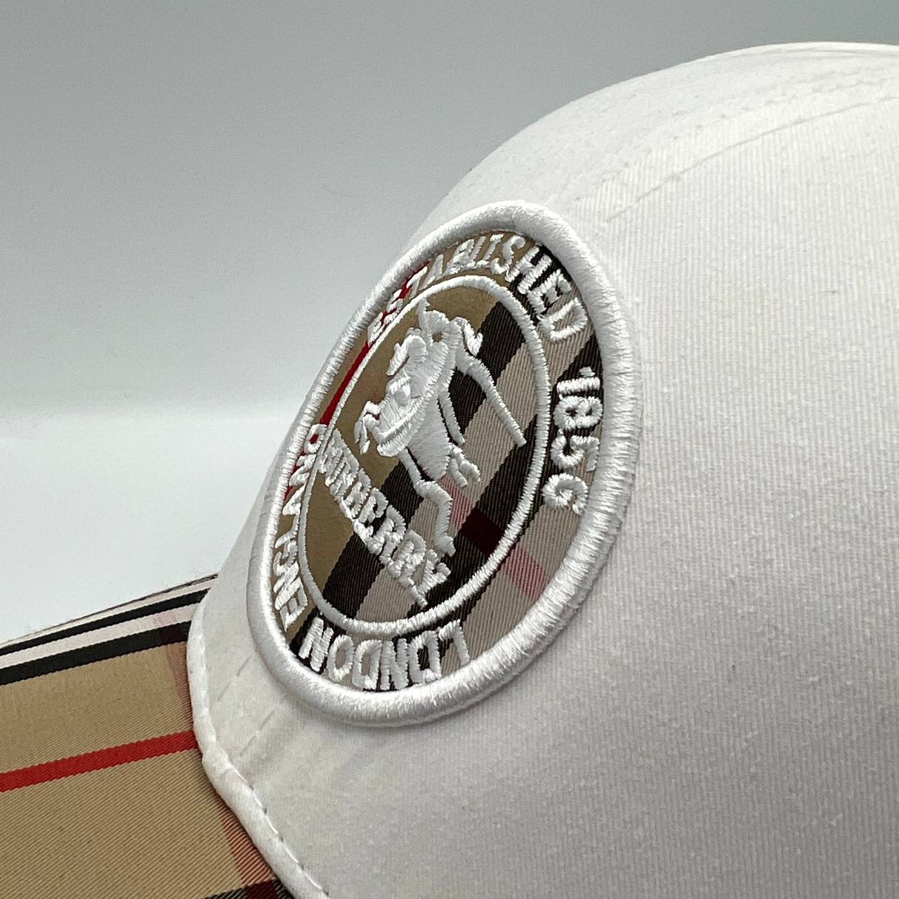 CAP BUREBERRY CHECKERED