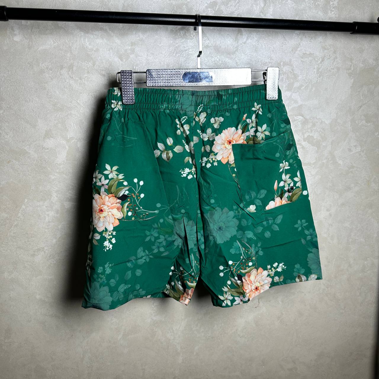 NOBRAND short Olive Drop