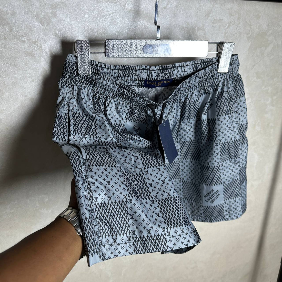 LV SHORT INFERNO