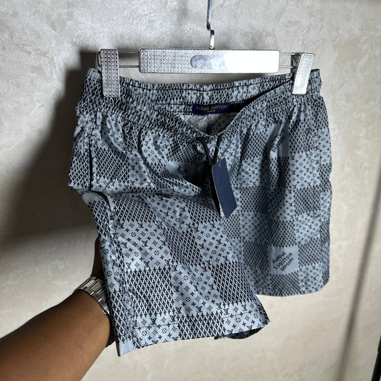LV SHORT INFERNO
