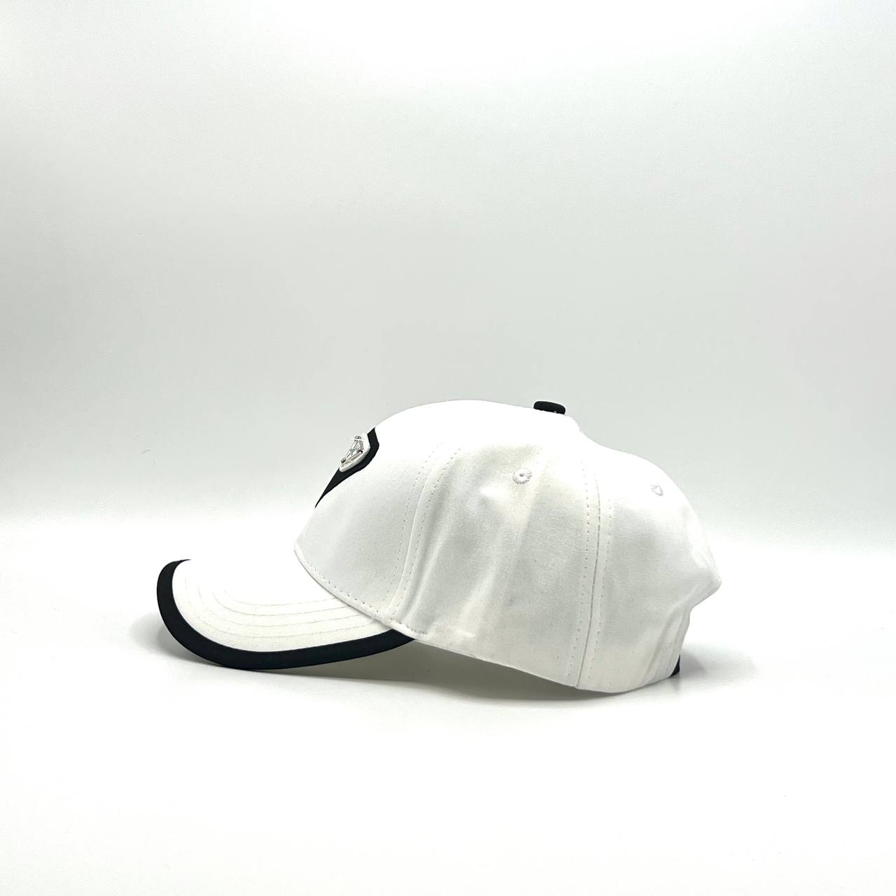 CAP PRADA WHITE CAP 2025