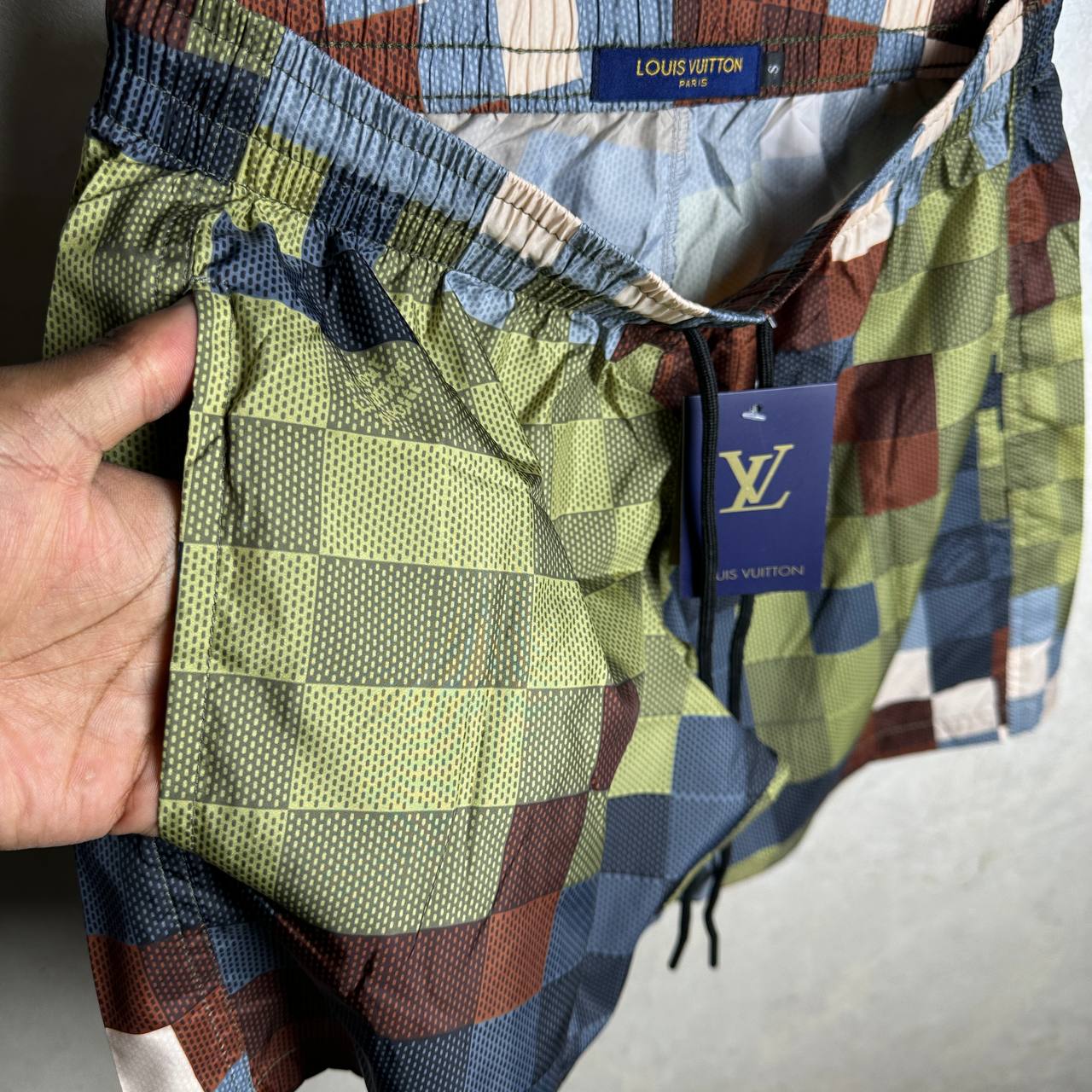 LV SHORT MONOGRAM GREEN