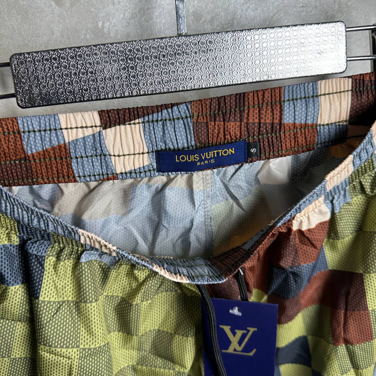 LV SHORT MONOGRAM GREEN