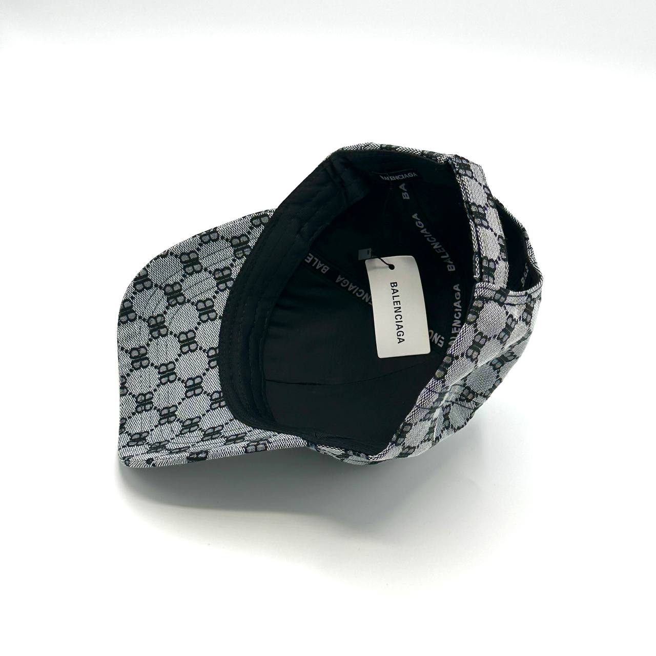 CAP BALENCIAGA ZEPHYROS