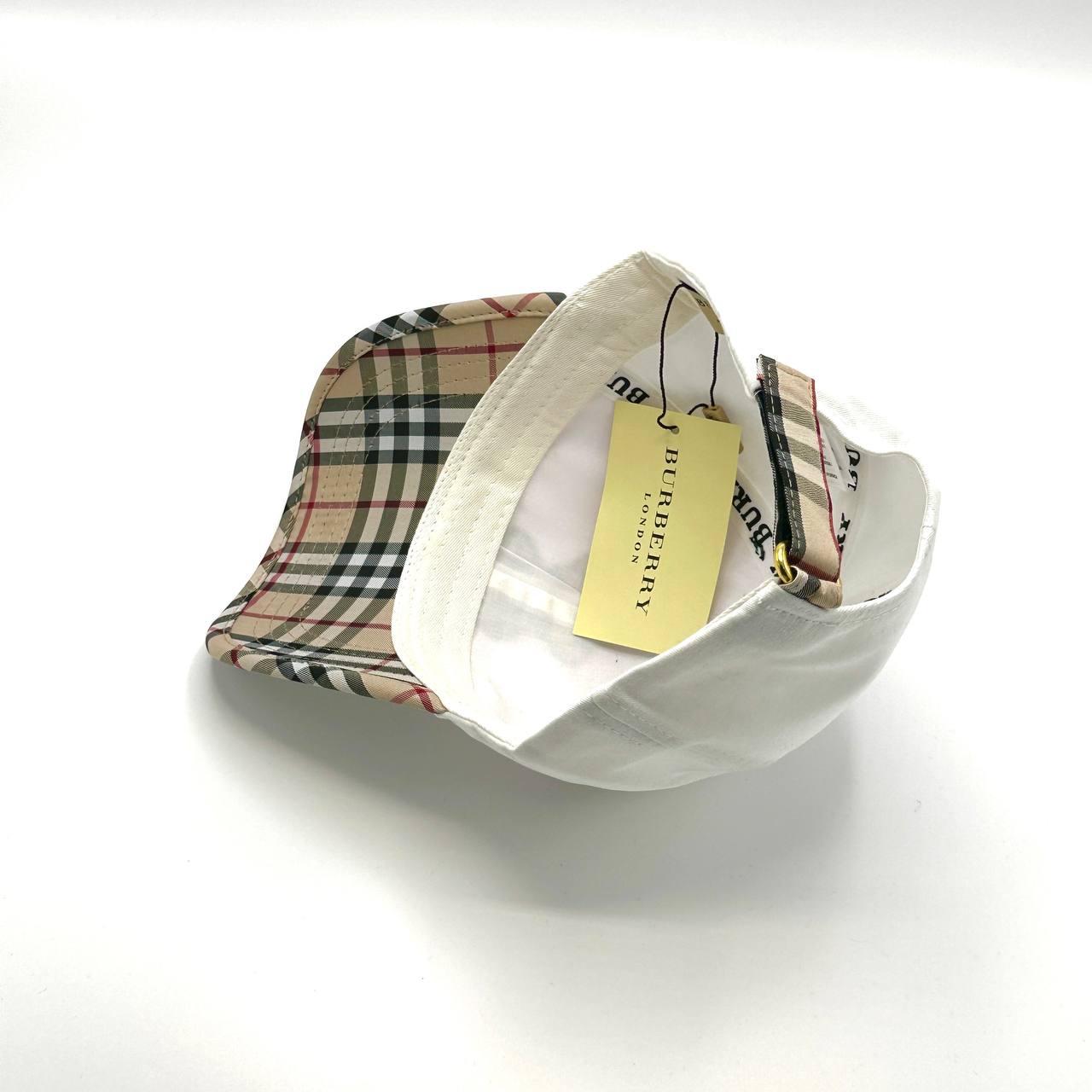 CAP BURBERRY ARACYNE