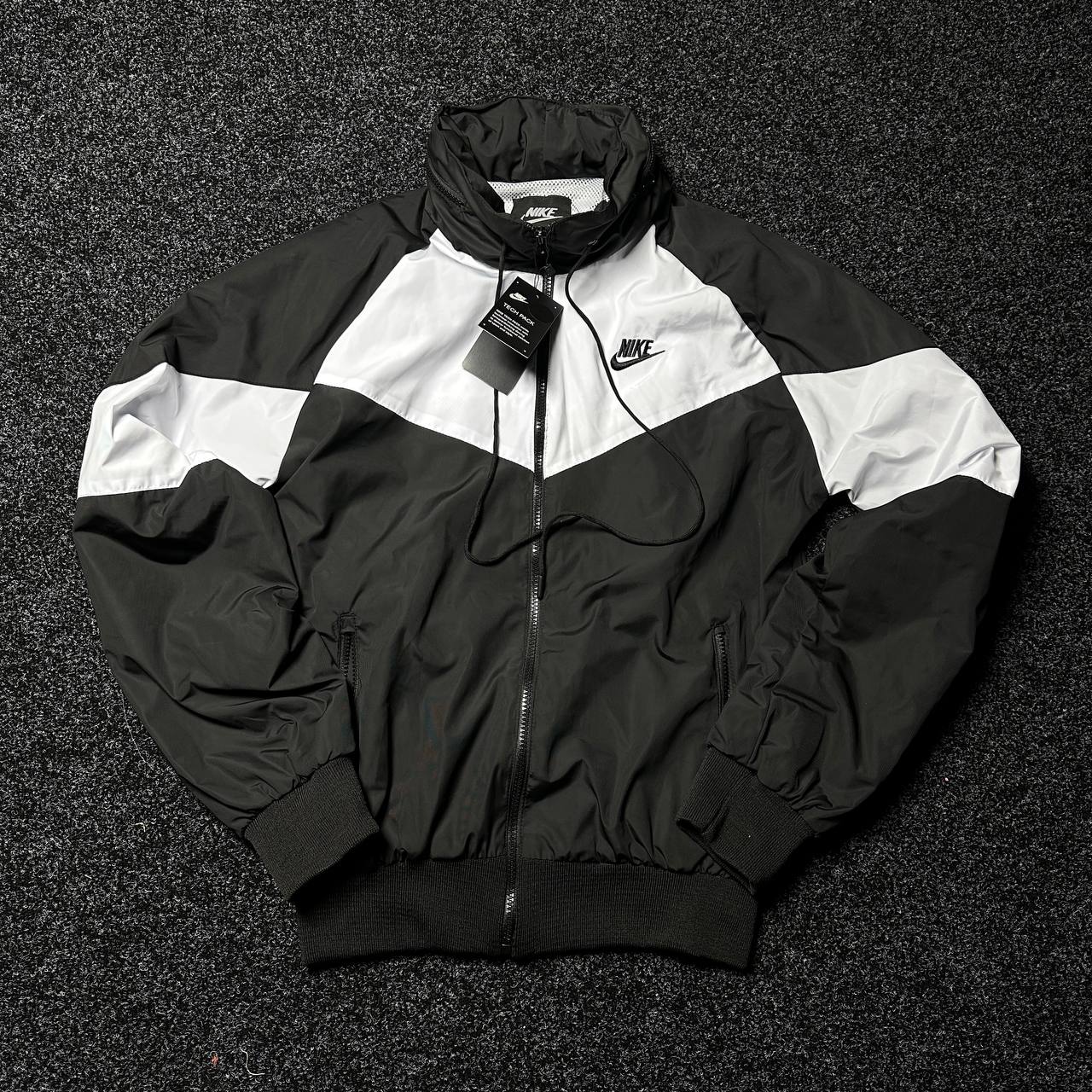 BLACK JACKET NIKE VINTAGE