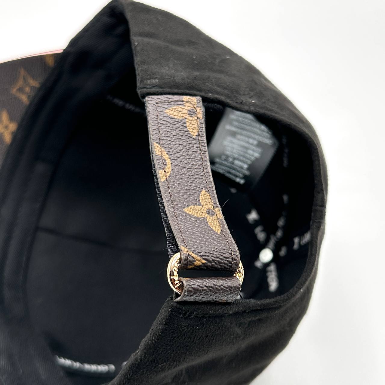 CAP LOUIS VUITTON DAIM EXCALIBUR